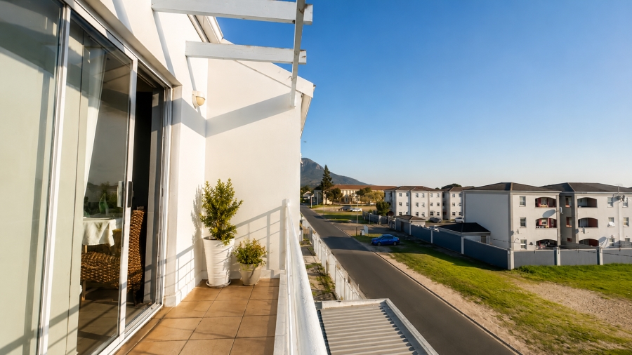 2 Bedroom Property for Sale in Lansdowne Western Cape